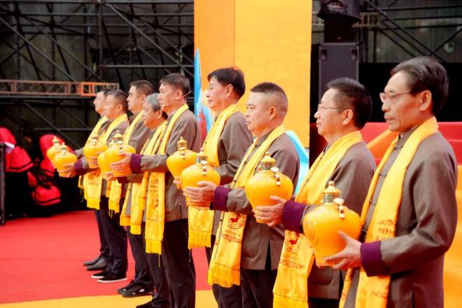 五星酒业承古训铸酱香伟业开元棋牌试玩乙巳重阳祭水(图2)